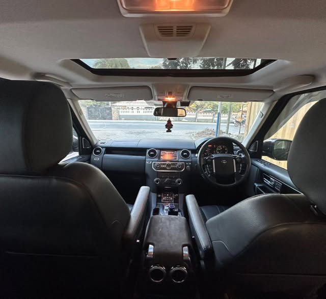Price Land Rover Discovery 4 2015 for Sale in Dar es Salaam