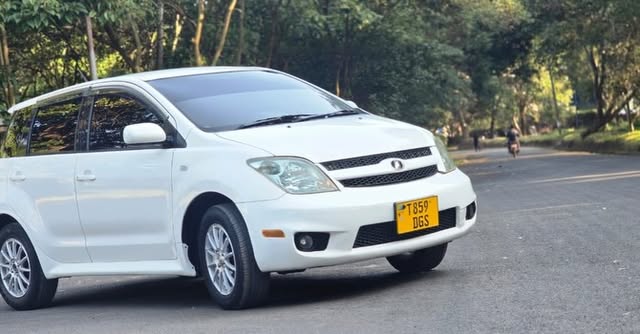 Used Toyota IST 2007 for Sale in Arusha