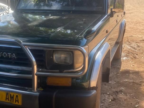 Toyota Land Cruiser Prado bei poa sokoni Dar es Salaam Tanzania