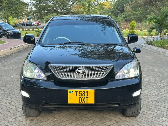 Magari Sokoni Toyota Harrier ya Bei Poa 2006