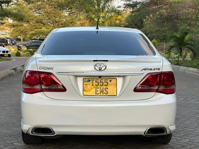 For Sale Toyota Crown 2009 in Dar es Salaam