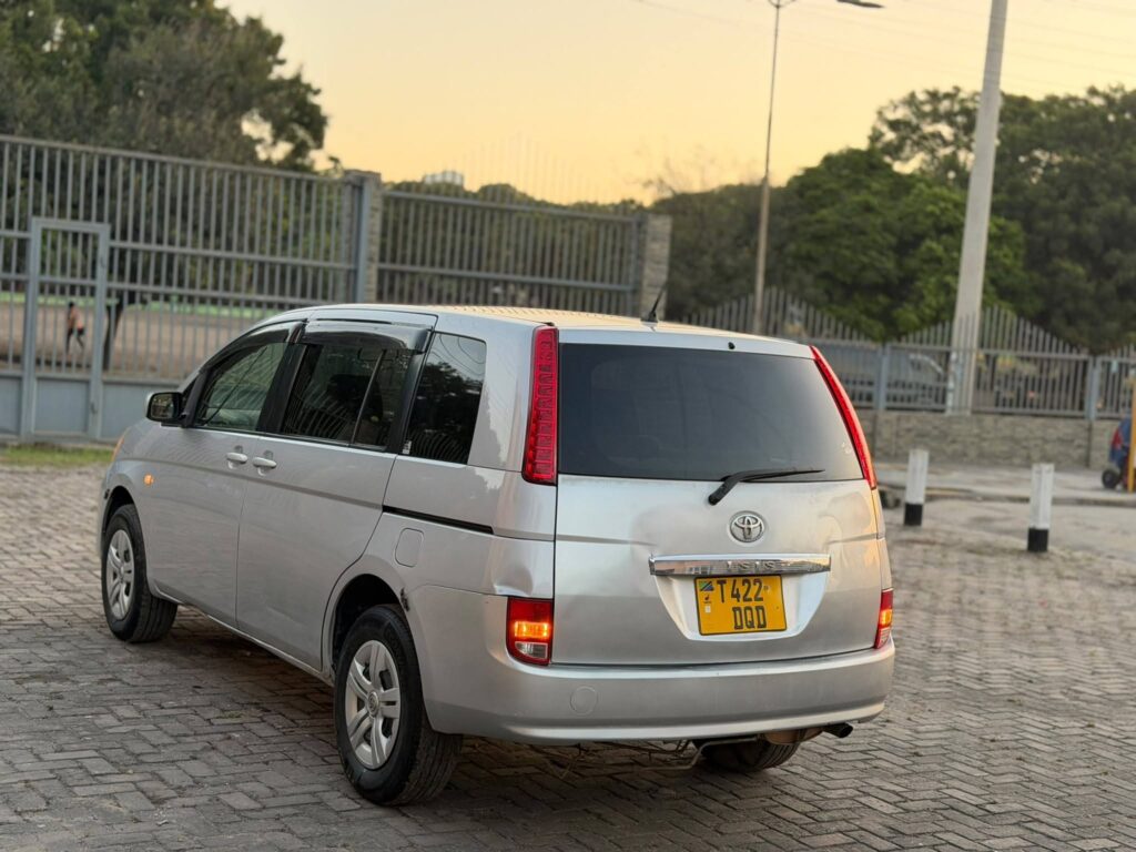 Price Toyota Isis 2007 for Sale in Dar es Salaam