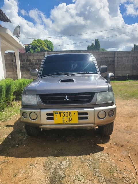 Buy Mitsubishi Pajero 2000 for Sale in Dar es Salaam