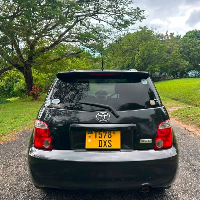 Price Of Toyota IST 2005 for Sale in Tanzania