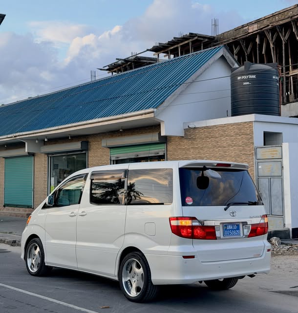 Magari Used Toyota Alphard 2004 Dar es Salaam Tanzania
