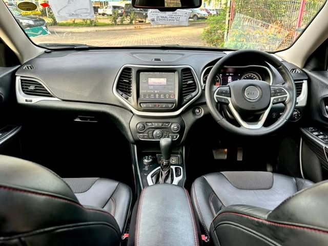 Price Of Jeep Cherokee 2016 for Sale in Tanzania