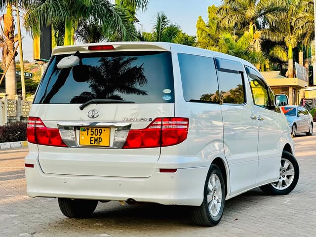 Bei ya Toyota Alphard 2005 Sokoni Mwanza Tanzania