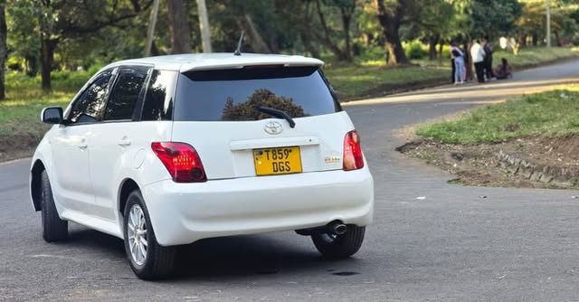 Price Toyota IST 2007 for Sale in Arusha