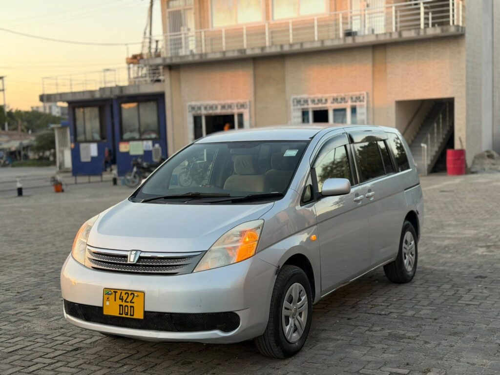 Buy Toyota Isis 2007 for Sale in Dar es Salaam