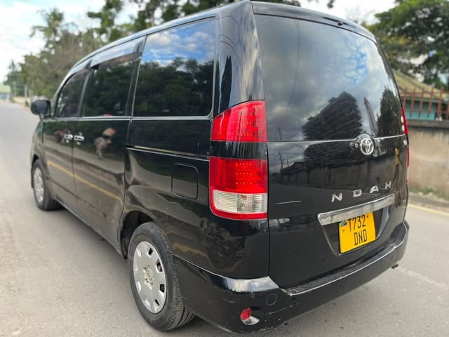 Toyota Noah 2005 for Sale in Dar es Salaam