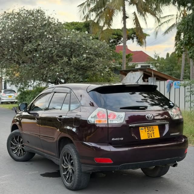 For Sale Toyota Harrier 2005 in Dar es Salaam