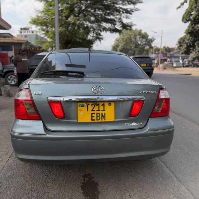 Magari Sokoni Toyota Premio ya Bei Poa 2005