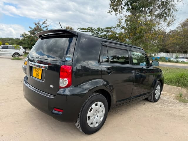 For Sale Toyota Rumion 2010 in Dar es Salaam
