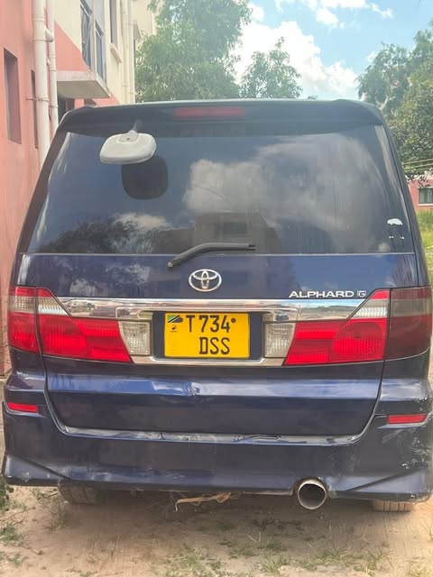 Price Of Toyota Alphard 2005 for Sale in Tanzania