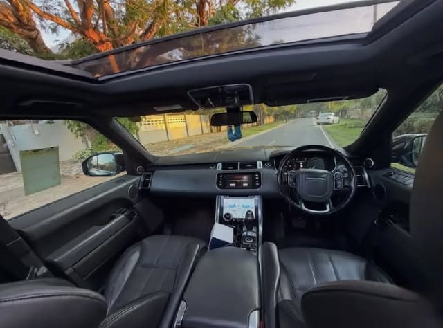 Land Rover Range Rover Sport 2016 for Sale in Dar es Salaam