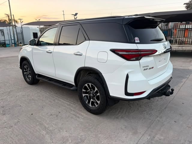 Magari Sokoni Toyota Fortuner ya Bei Poa 2020