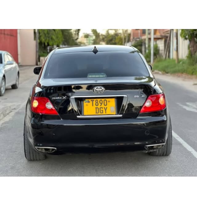 Magari Sokoni Toyota Mark X ya Bei Poa 2006