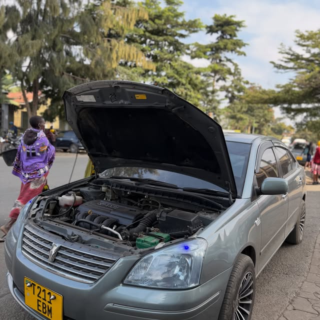 Toyota Premio bei poa sokoni Arusha Tanzania