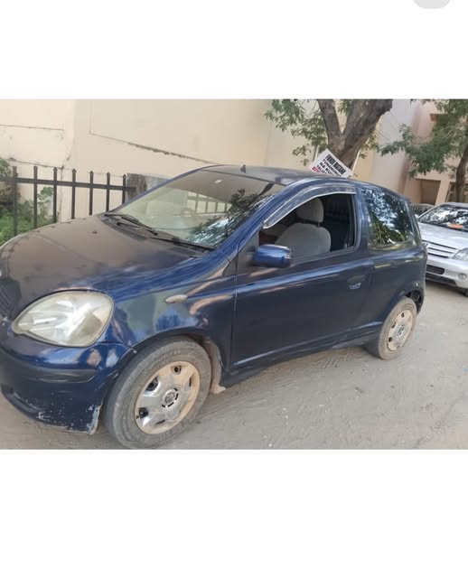 Magari Vitz 2003 lipo Dar es Salaam