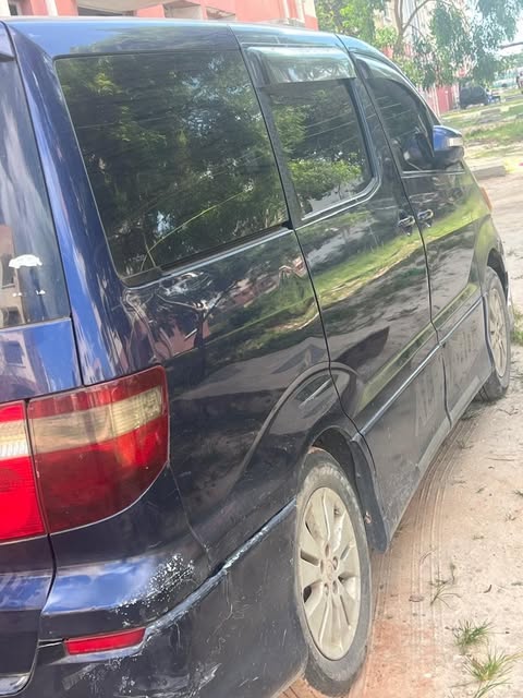 Buy Toyota Alphard 2005 for Sale in Dar es Salaam