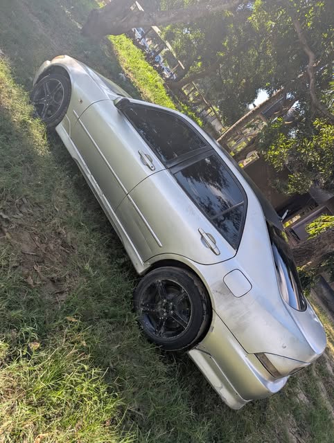 Price Of Toyota Altezza 2000 for Sale in Tanzania