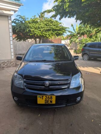 Bei Ya Toyota IST 2003 Sokoni Dar es Salaam Tanzania