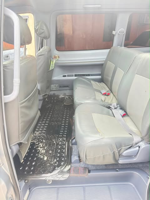 Price Toyota Noah 2000 for Sale in Dar es Salaam