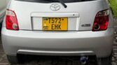 Magari Sokoni Toyota IST ya Bei Poa 2005