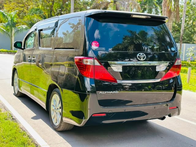 Magari Alphard 2009 lipo Dar es Salaam