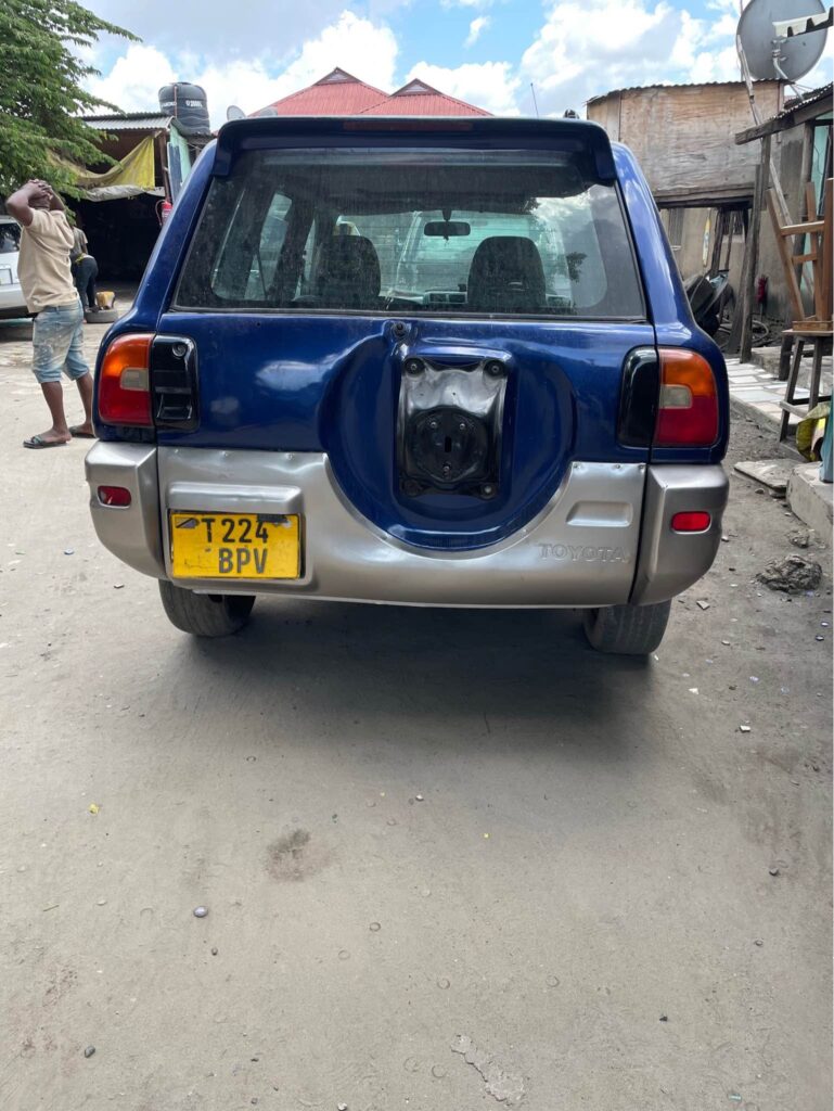 Toyota Rav4 2000 for Sale in Dar es Salaam