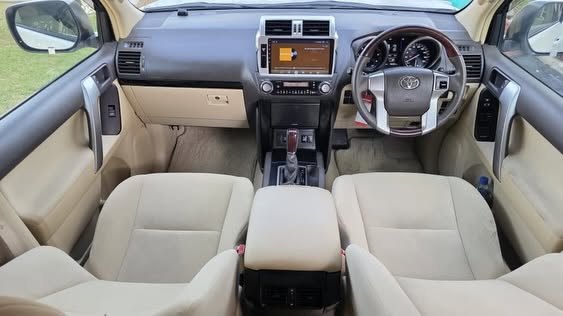 Magari Land Cruiser Prado 2016 lipo Dar es Salaam