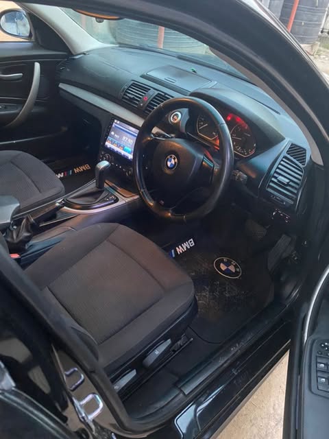 Magari Sokoni BMW 1 Series ya Bei Poa 2007