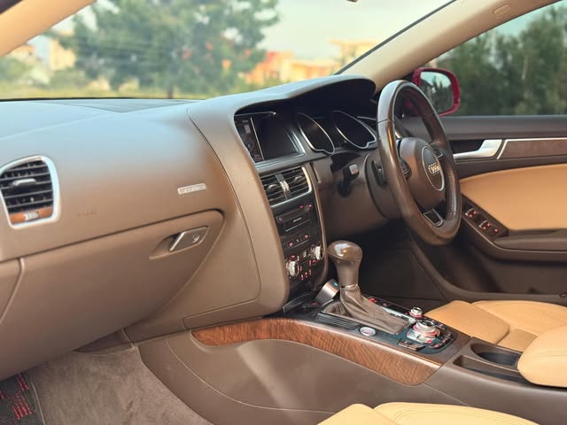 Magari Sokoni Audi A5 ya Bei Poa 2015