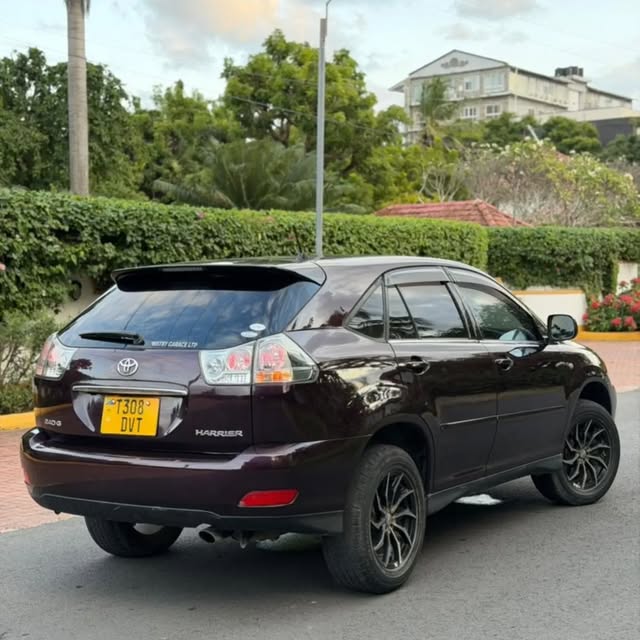 Toyota Harrier 2005 for Sale in Dar es Salaam