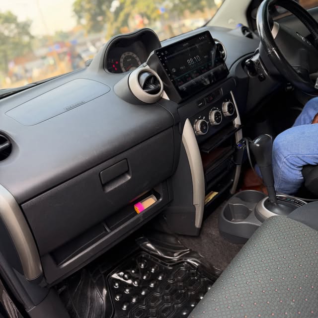 Toyota IST bei poa sokoni Arusha Tanzania
