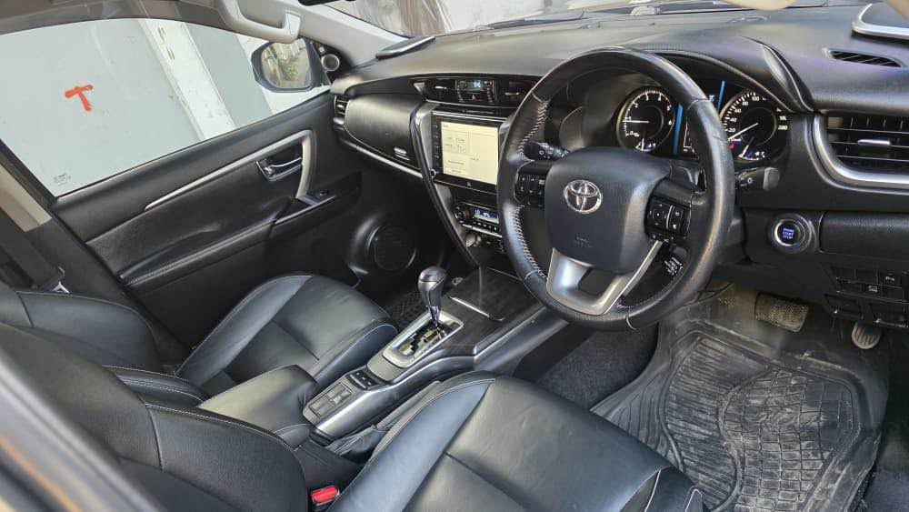 Magari Fortuner 2021 lipo Dar es Salaam