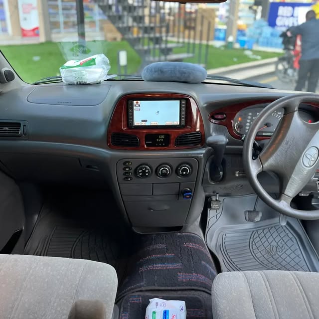 Magari Used Toyota Noah 2001 Dar es Salaam Tanzania