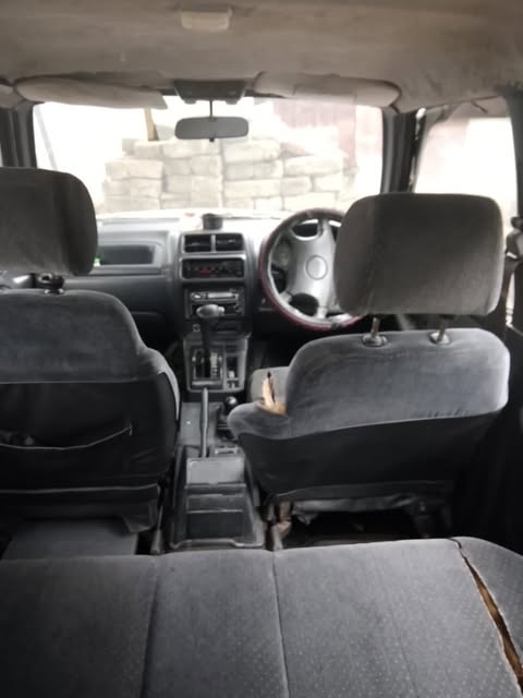 Used Suzuki Grand Vitara 2000 for Sale in Dar es Salaam
