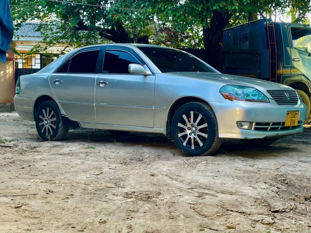 Magari Mark II 2002 lipo Dar es Salaam