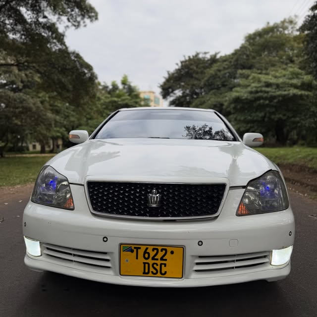 Bei ya Toyota Crown 2007 Sokoni Arusha Tanzania