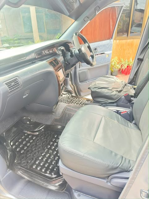 Toyota Noah 2000 for Sale in Dar es Salaam