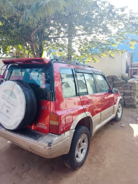 For Sale Suzuki Grand Vitara 2000 in Dar es Salaam