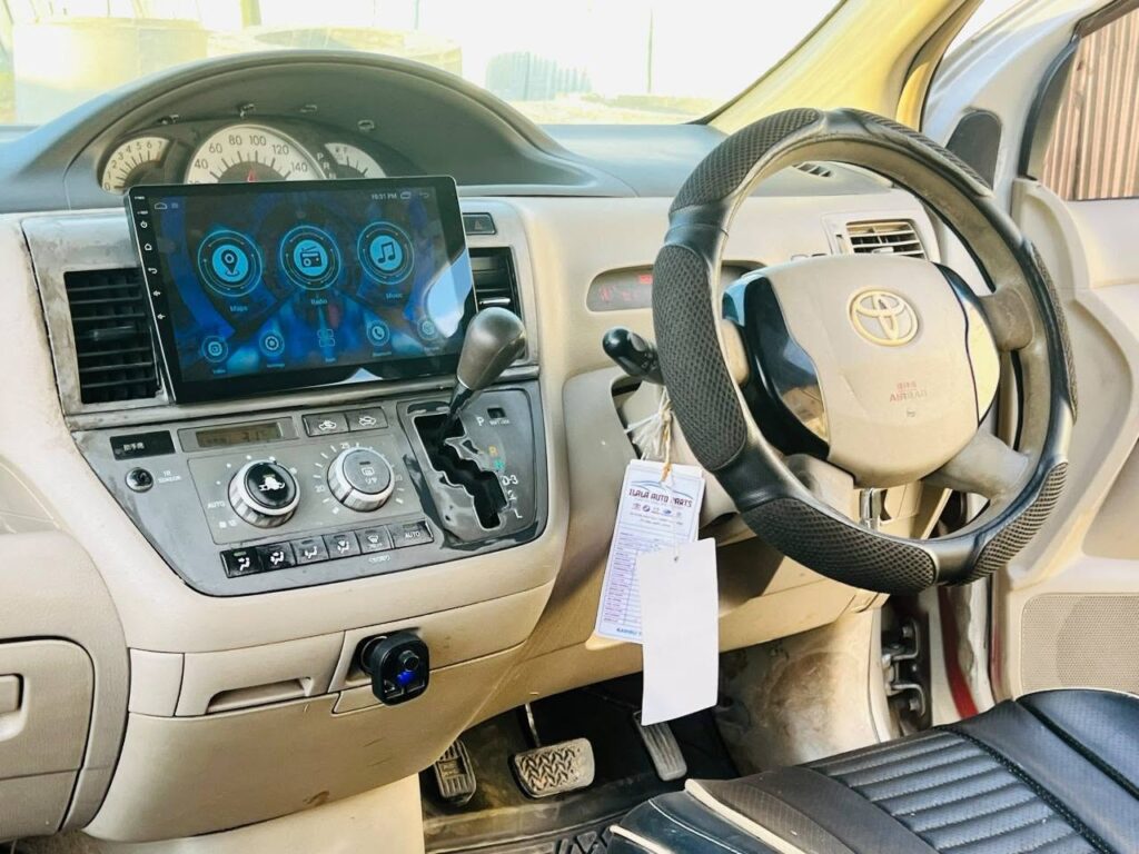Toyota Raum bei poa sokoni Dar es Salaam Tanzania