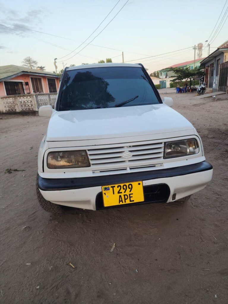 Magari Sokoni Suzuki Escudo ya Bei Poa 1995