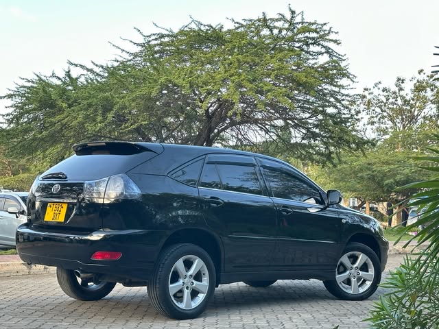 Magari Sokoni Toyota Harrier ya Bei Poa 2006