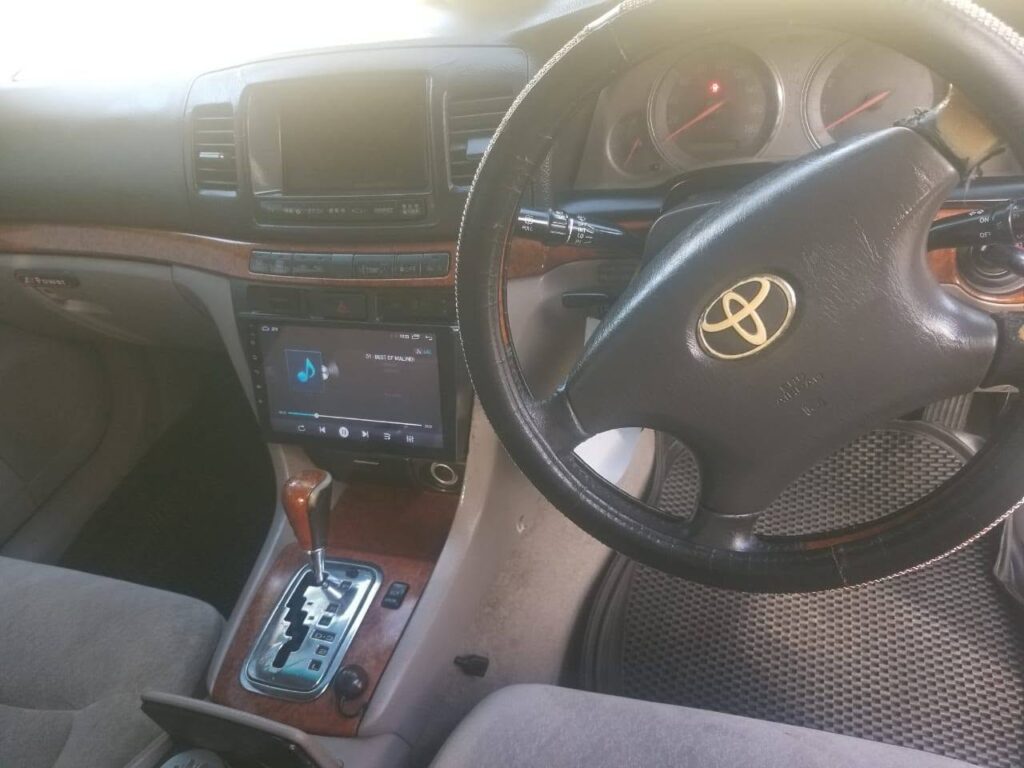 Magari Used Toyota Mark II 2002 Dar es Salaam Tanzania