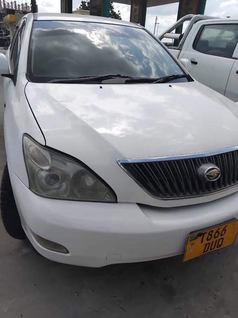 Magari Used Toyota Harrier 2005 Dar es Salaam Tanzania