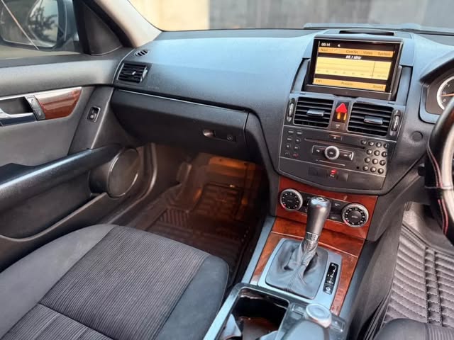Magari C-Class 2008 lipo Dar es Salaam