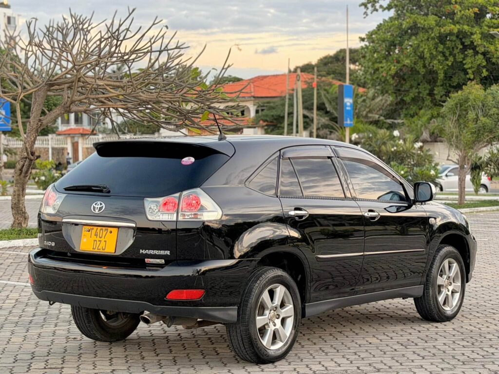Price Toyota Harrier 2007 for Sale in Dar es Salaam