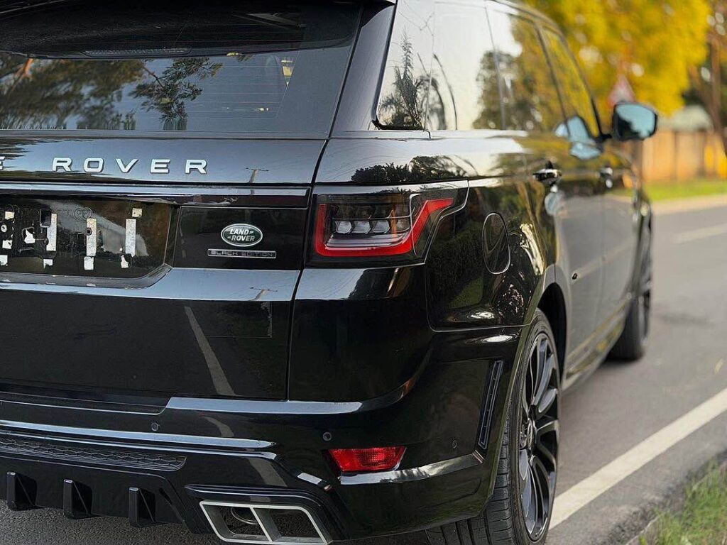 Land Rover Range Rover Sport bei poa sokoni Dar es Salaam Tanzania